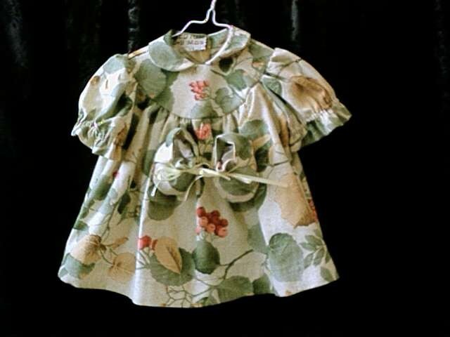 babygreenleafprint2cdress.jpg