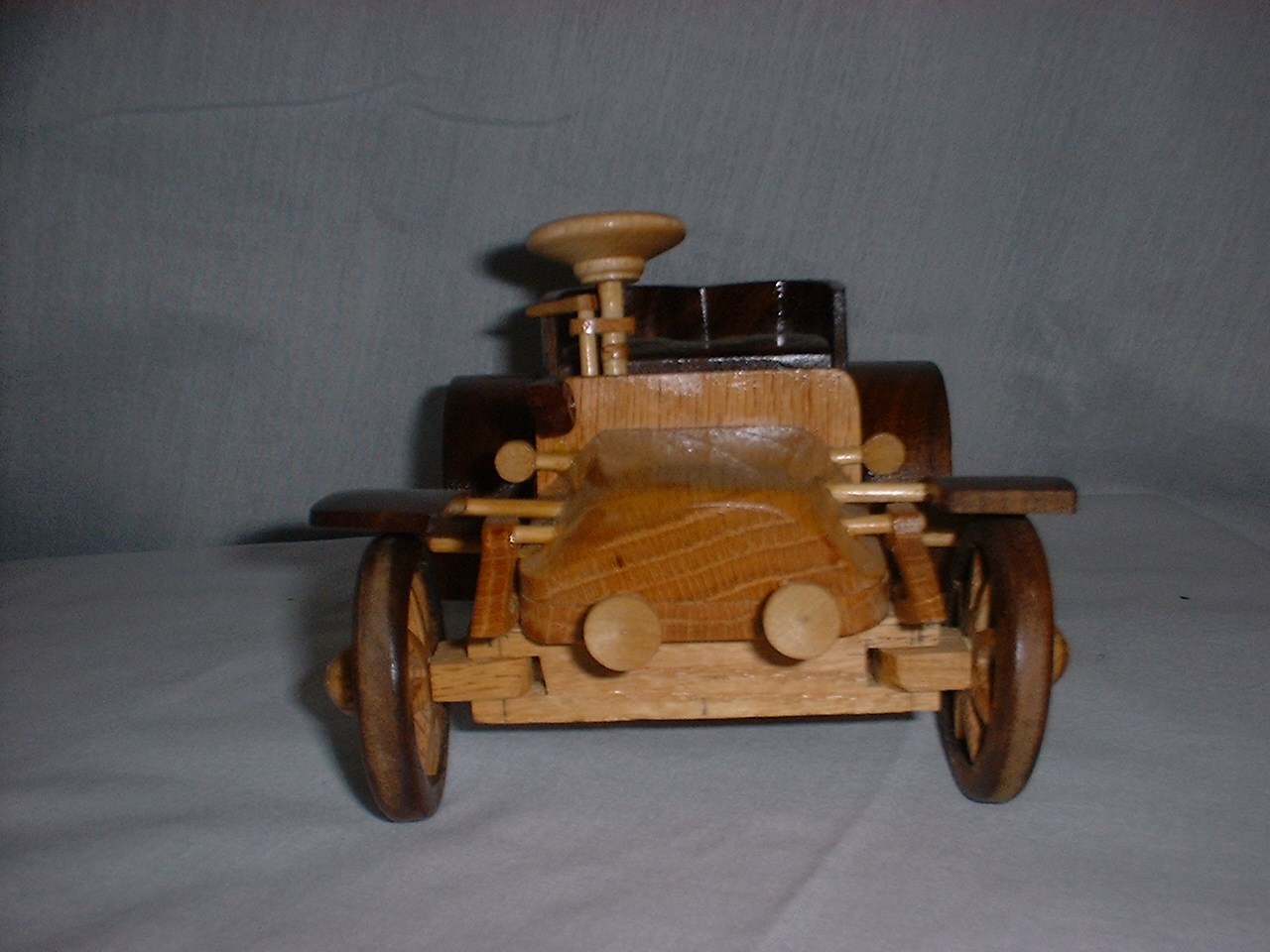 thomas1902-2seater-1pic.jpg