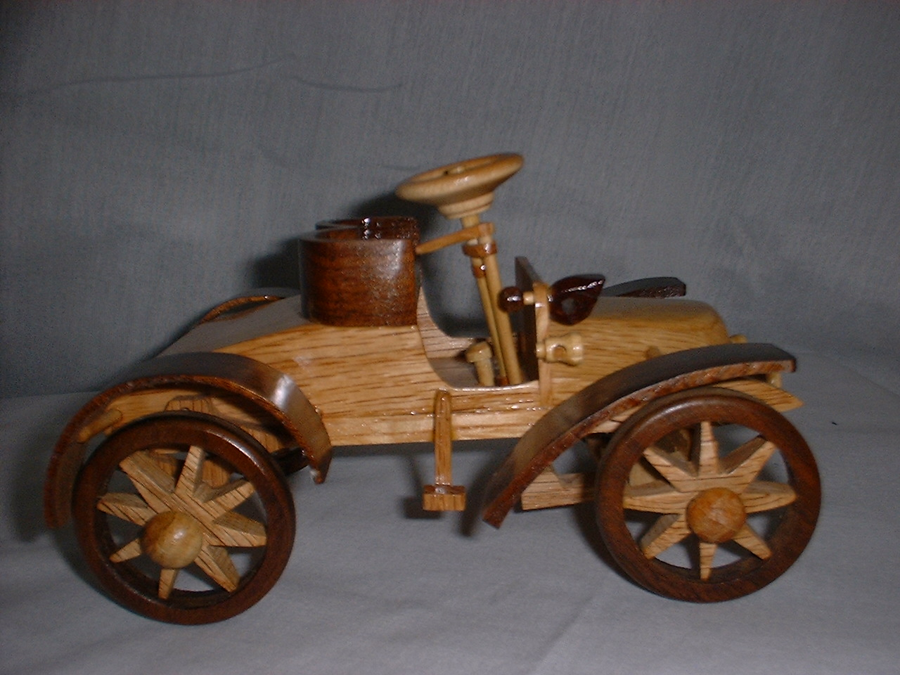 thomas1902-2seater-5pic.jpg